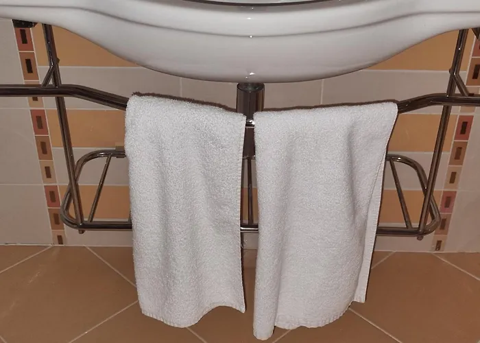 Emerald & Spa, S105 アパート *